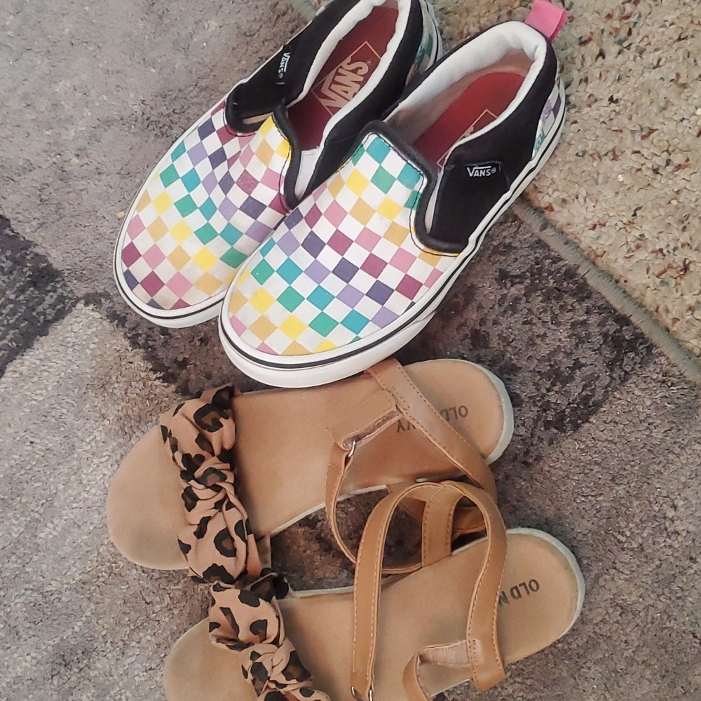Vans girls size 1 slip on and sandals old navy